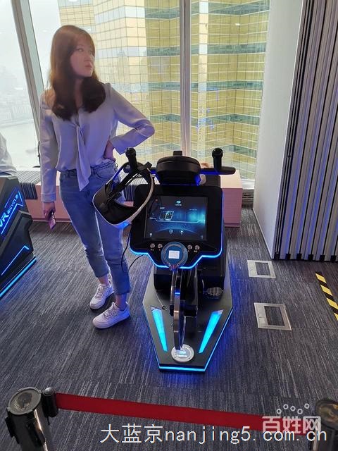 南京展会提供VR自行车VR摩托车等暖场VR设备出租