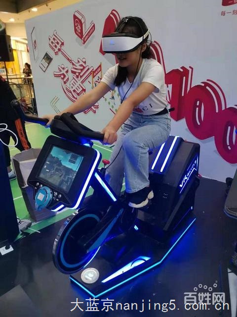 南京展会提供VR自行车VR摩托车等暖场VR设备出租