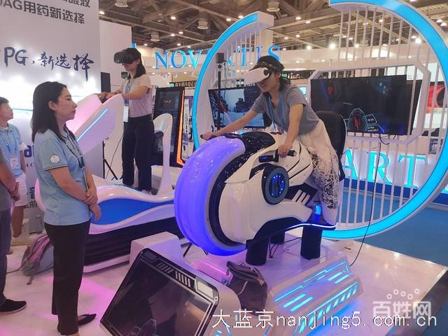 南京展会提供VR自行车VR摩托车等暖场VR设备出租