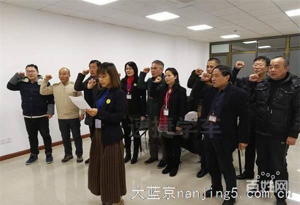 B2:南京增驾B2要哪些条件 外地人能学吗