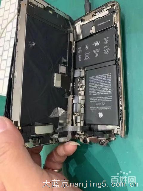 南京苹果XS和XSMAX摔坏砸坏不开机**换新机器