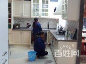 鼓楼区专业家庭擦玻璃单位开荒保洁地毯清洗服务公司