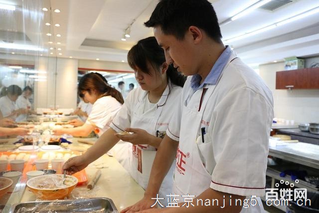 扬州港式炖品培训报名!在线可申请免费试吃,欢迎来电!