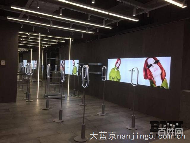 南京展柜厂_展柜制作生产_展柜定制_标杆展示道具