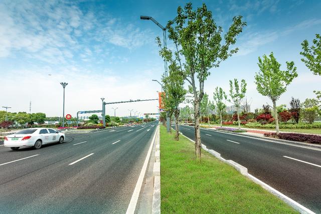 客户争相参观!龙湖水晶郦城正式亮相,滨江新城腾飞在即