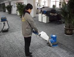 南京单位清洗地毯咨询南京办公室地毯清洗电话南京地毯清洗多少钱一平哪家好